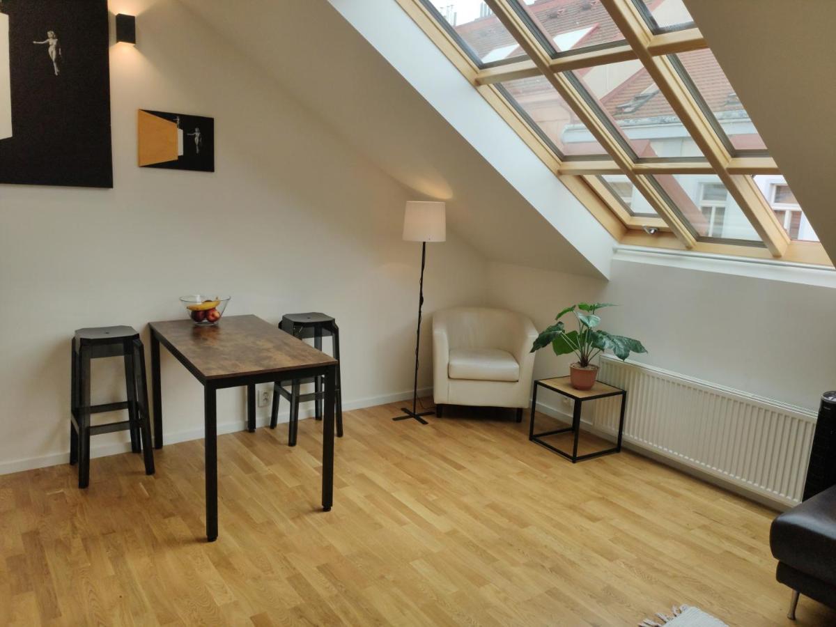 Rooftop Apartment No 22 - Center Art District Letna Prague Luaran gambar